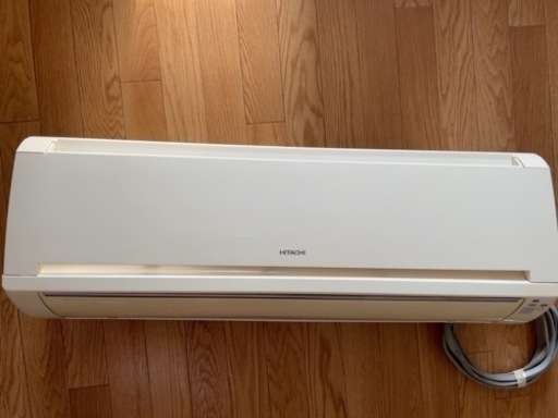寒い冬対策 激安エアコン HITACHI ６畳用 RAS-AS22A