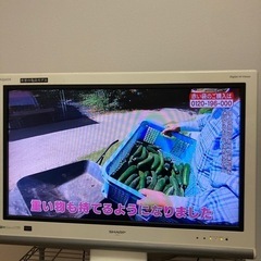 シャープ 32V型 液晶 テレビ AQUOS LC-32D10 ハイビジョン 2007年モデルの画像