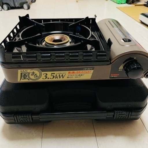 ①【Amazon中古価格5980円】岩谷IWATANIカセットコンロ  丈夫 風に強い アウトドア キャンプ 焼肉 バーベキュー