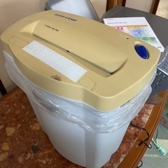 【受付終了】家庭用シュレッダーとプリンターの画像