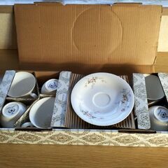 レトロ！！BONE CHINA ティーカップ＆ソーサー 新品未使用品