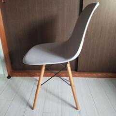 イームズチェア リプロダクト 木製脚の画像