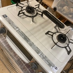 安心の一ヶ月保証　美品　リンナイ コンパクトガステーブル 水無し片面焼 ＬＰ用 右強火 クリームベージュ KGM33NBER 2018年製の画像