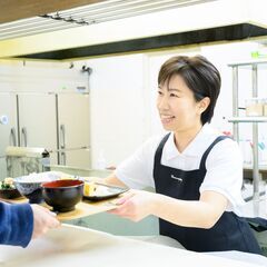 主婦の方、お子様連れ歓迎！工事業者向けの宿泊施設調理スタッフ募集！の画像