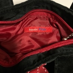 ボッシーニ キッズ ハンドバッグ ミニサイズ 黒 赤いリボン付き bossini レディースも可の画像