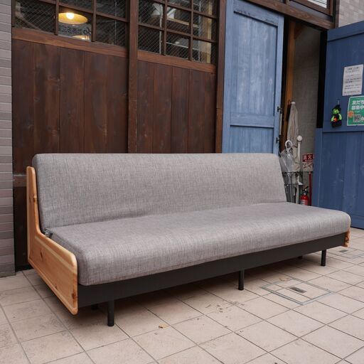 福岡大川の家具メーカーMeuble(モーブル)とディノスがSDGsへの取り組みでコラボレーションしたごろ寝ソファベッド。時を刻む日田杉
