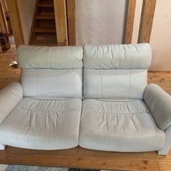 ソファの画像
