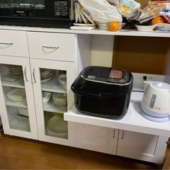 【受け渡し決定】食器棚（ホワイト）