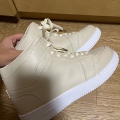 今週まで！また値下げました‼︎まだ使わないスニーカーの画像