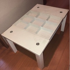 ホワイト　ディスプレイテーブルの画像