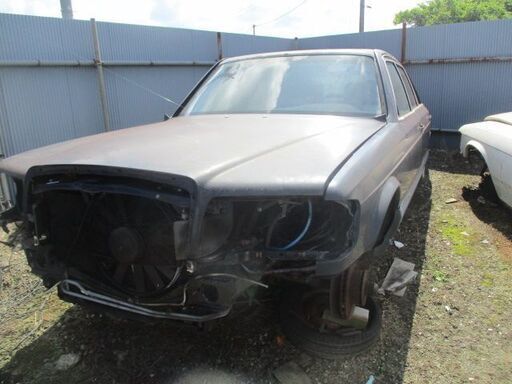 WDB-126-560SEL-外装部品純正フロントバンパー販売