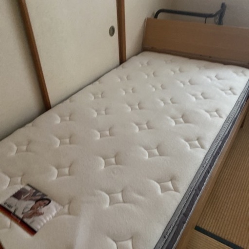 シングルベッド
