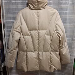 ダウンジャケット  SANYO  ｵﾌﾎﾜｲﾄ  ダウン80％    ★おまけ（優待券)付き　の画像