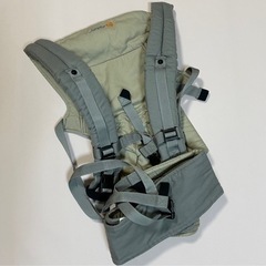 エルゴ　ベビーキャリア　抱っこ紐　新生児用もセットの画像