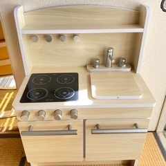 子供用キッチンおままごと(お話中)の画像