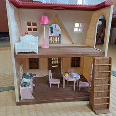 シルバニアファミリーの家／ミニチュア家具の画像