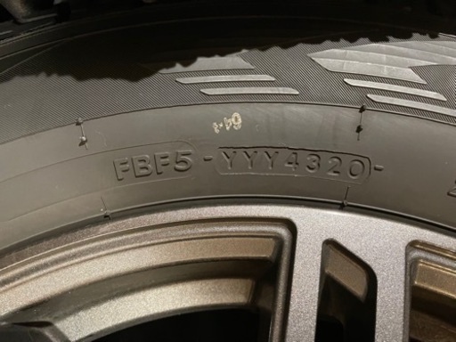 スタッドレスタイヤ　225/65R17 ホイール付き4本