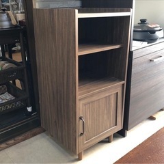 ニトリ キャビネット ブラウン 木目調 扉 金具 NITORI 高さ調節可能 板 収納棚 おしゃれ
