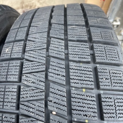 バリ山　NANKANG CORSAFA 215/50R17 スタッドレス タイヤ　2018年製　17インチ