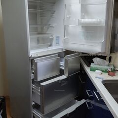 SHARP 冷蔵庫さしあげます。の画像