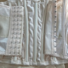 フォーシスウェディング矯正下着の画像