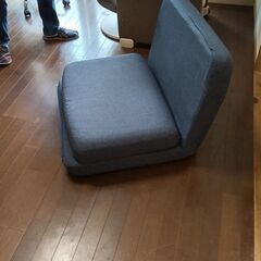 一人用ソファ(クッション？)差し上げます