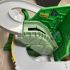 タカラトミー トミカ トンネルくぐって！やまのぼりドライブの画像