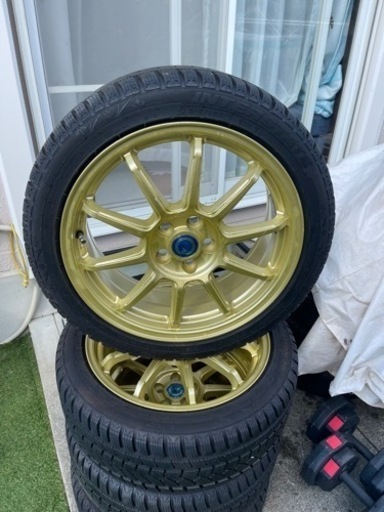 プリウス新品近いタイヤ