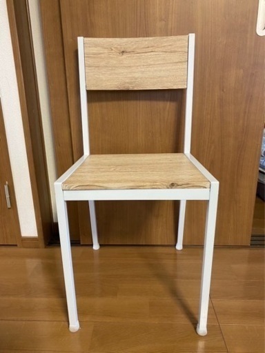 値下げしました。ダイニングテーブル４人用