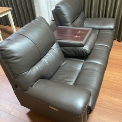 【決まりました】ヤマダオリジナル ［3人掛］電動ソファ 「YES140001DBR3Pｶﾜ」幅202 本革ダークブラウン色の画像