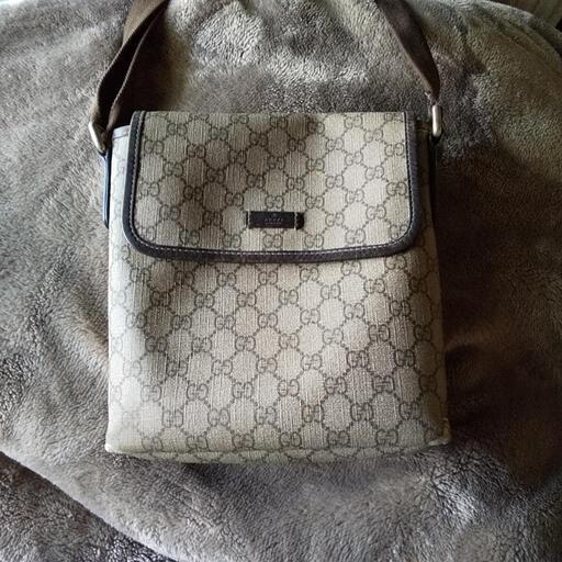値引き  GUCCIバッグ使用感満載