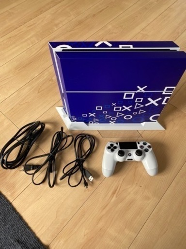 PS4(箱・説明書・付属イヤホン無し)