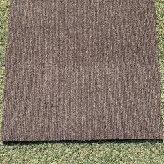 【更に値下げ】50✖️50 タイルカーペット　中古