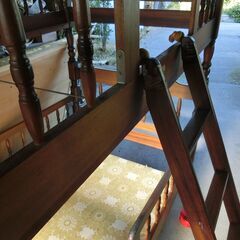 木製二段ベッドの画像