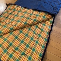 キャンプ　寝袋セットの画像