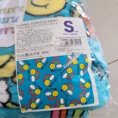 【新品】ブランケット　スマイルブルーの画像