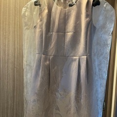 ミニドレス ビジューネックレス付きの画像