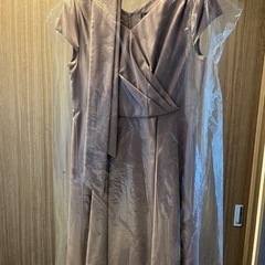 フォーマルドレスピンクグレーの画像
