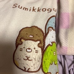 140 すみっこ　コスメ柄　あったかパジャマ　長袖パジャマセット　の画像