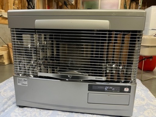 サンポットFF式ストーブ　カベック FFR-7032KF