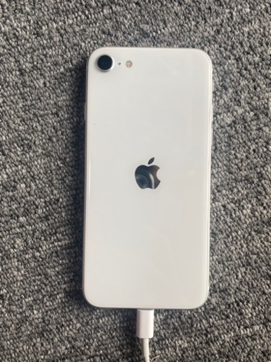 iPhone SE 2 SIMフリー　不具合なし　64GB ホワイト　ケース付き