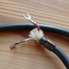 固定電話として使える公衆電話機の画像