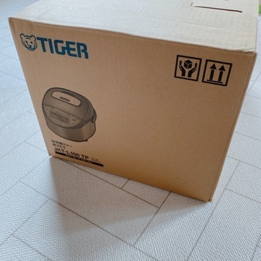 【新品・未使用】タイガー　炊きたて　炊飯器　5.5合炊き　メーカー保証付き