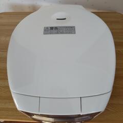 ✨美品✨2019年製 タイガー3合炊き マイコン炊飯ジャー✨クリーニング済み✨取説付き‼️の画像
