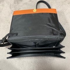 GU ショルダーバッグの画像