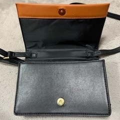 GU ショルダーバッグの画像