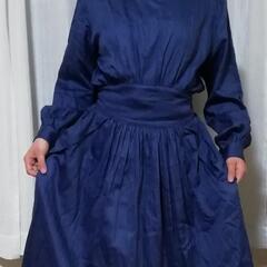 ワンピース　紺色の画像
