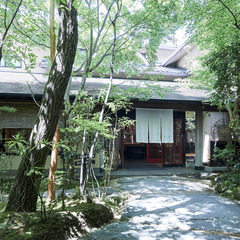 移住者の街　街全体がひとつの旅館　秘境黒川温泉　旅館料理師　月３０万　家具家電付き寮　住み込みの画像