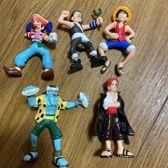 ワンピースフィギュア5体の画像