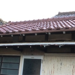 『終了しました』比較的綺麗な瓦屋根差し上げます。の画像